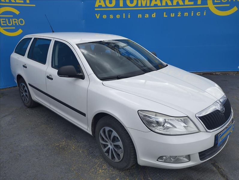 Škoda Octavia 1,6 TDi 77KW - fotka 3 z 14