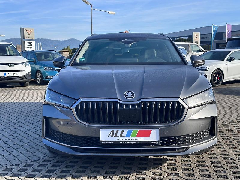 Škoda Superb 2.0 TDI 110kW Selection - fotka 4 z 12