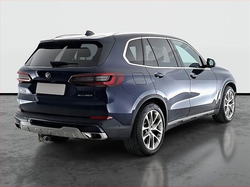 BMW X5 (2021) xDrive30d - fotka 5 z 32