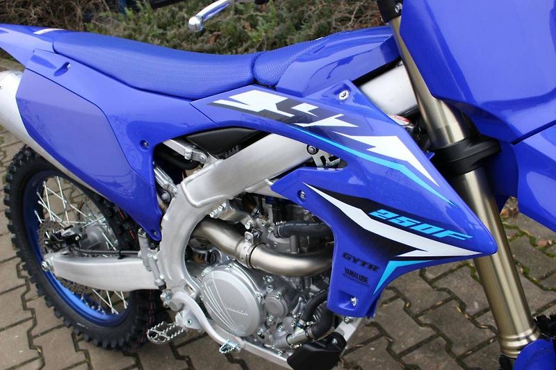 Yamaha YZ 250 F (2026) 2026  SKLADEM - fotka 2 z 7