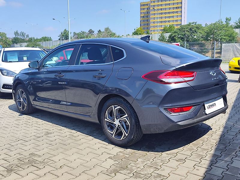 Hyundai i30 1.0 T-GDI/88kW Smart DCT - fotka 7 z 27