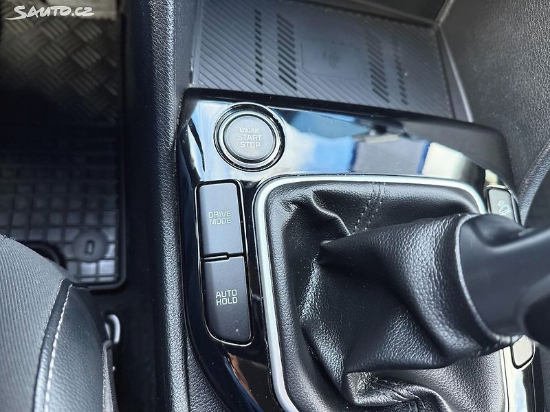 Kia Sportage 1.6 CRDI 100 kW ČR TAŽNÉ - fotka 17 z 41