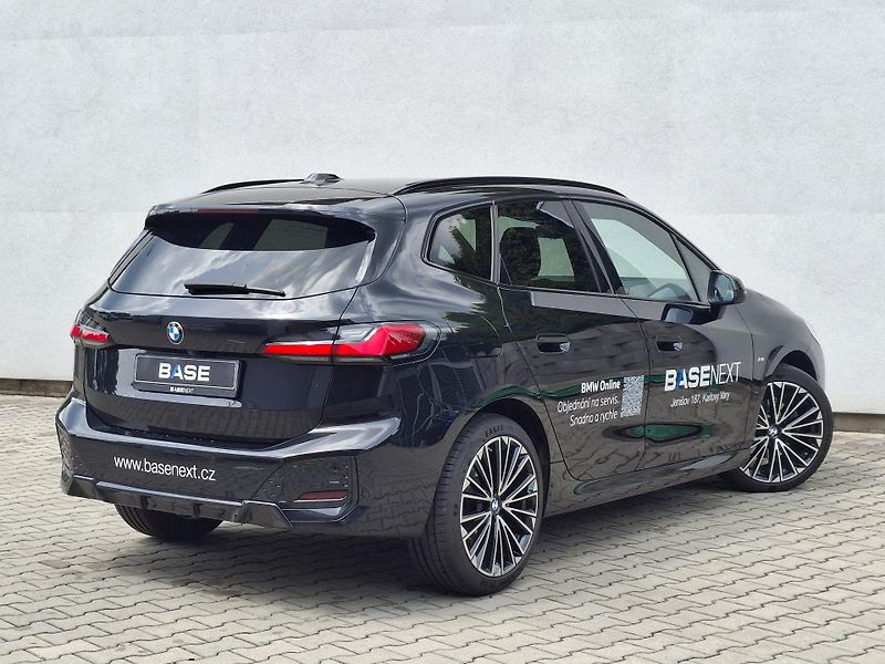 BMW Řada 2 218i Active Tourer M-Sport - fotka 5 z 17