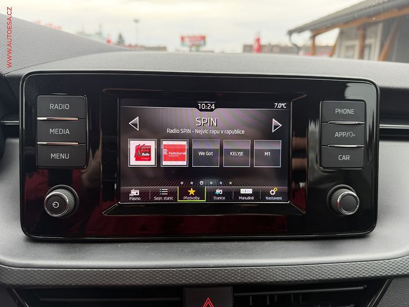 Škoda Scala (2019) 1.6 TDi, Ambition, DSG, LED - fotka 14 z 19