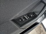 Volkswagen T-Roc (2025) 1.0TSI 85kW LIFE WEBASTO - náhled 25