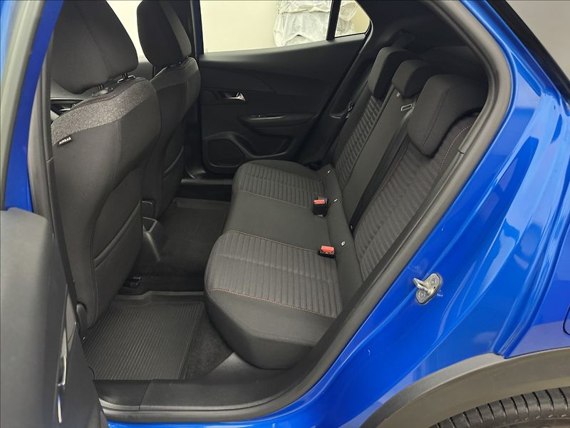 Peugeot 2008 1,5 HDi ACTIVE LED SENZORY ČR - fotka 29 z 36