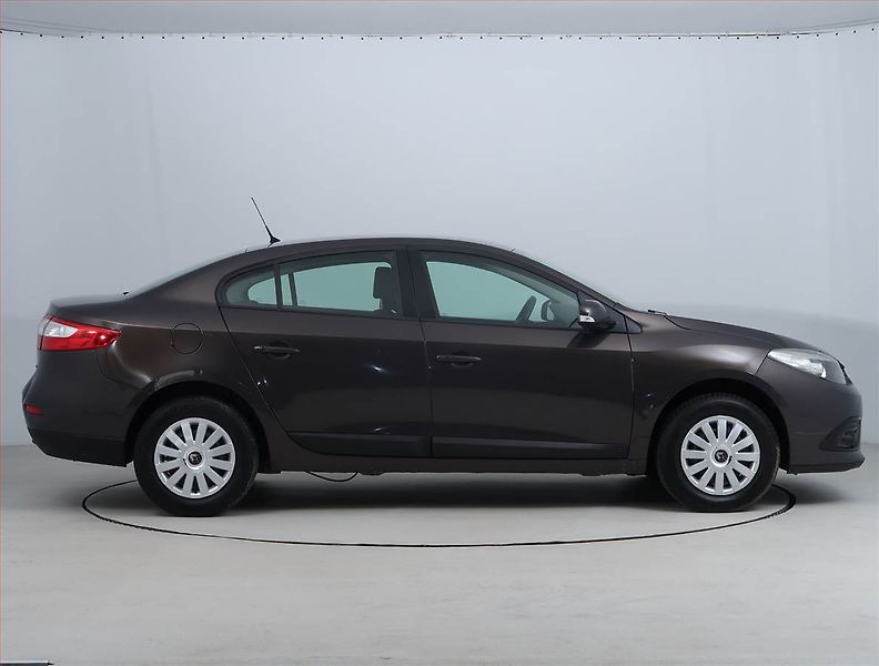 Renault Fluence (2013) 1.6 16V, po STK, slušný stav - fotka 6 z 14