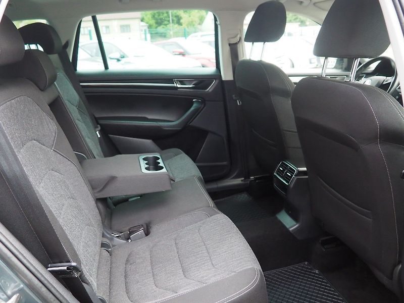 Škoda Kodiaq (2019) 2.0 TDI 140 kW DSG Style 4x4 - fotka 16 z 37