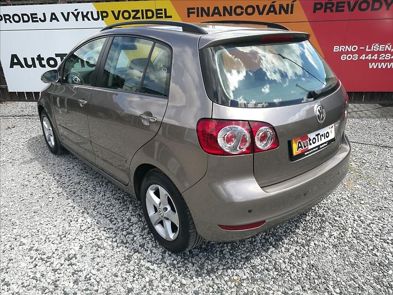 Volkswagen Golf Plus 1,6 i DSG 75 kW - fotka 4 z 20