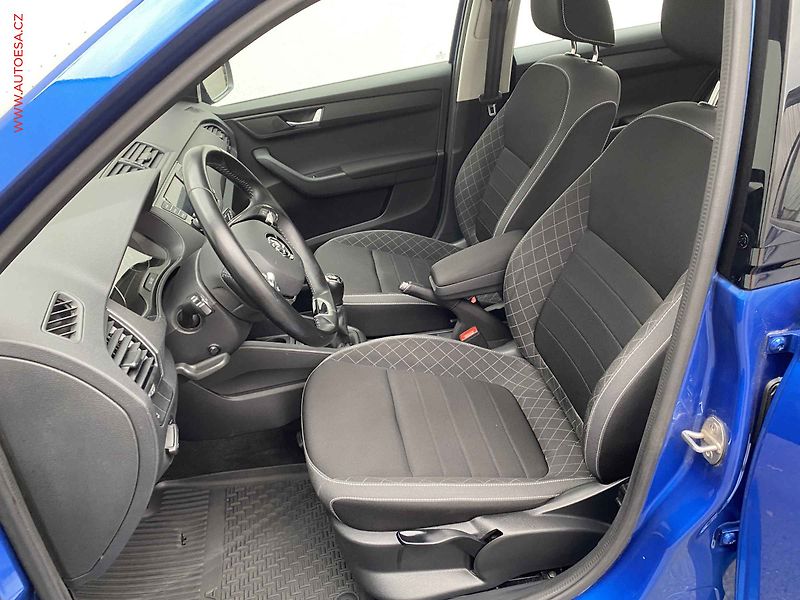 Škoda Fabia (2022) 1.0 TSi, 2.maj,ČR, Ambition - fotka 9 z 17