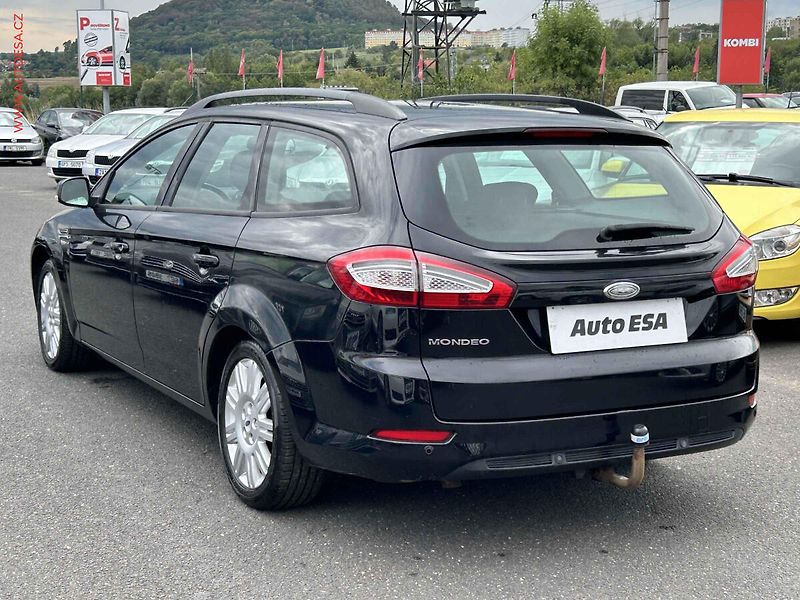 Ford Mondeo (2011) 2.0 TDCi, Klima - fotka 6 z 17