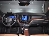 Volvo XC60 2,0 B4 AWD Ultimate tažné,pano - náhled 14