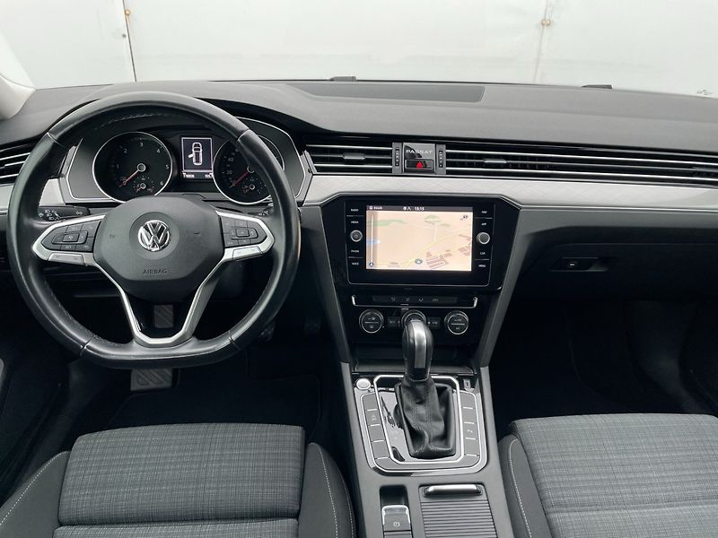 Volkswagen Passat (2020) Com. 2.0TDi 110kW! DSG! Navi! - fotka 12 z 37