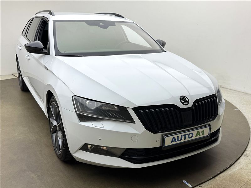 Škoda Superb 2,0 SPORTLINE 4X4 DSG 350HPAPR - fotka 3 z 55