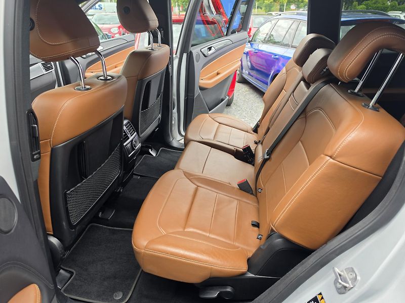 Mercedes-Benz GLS 350CDI 4-MATIC AMG Harman - fotka 11 z 27
