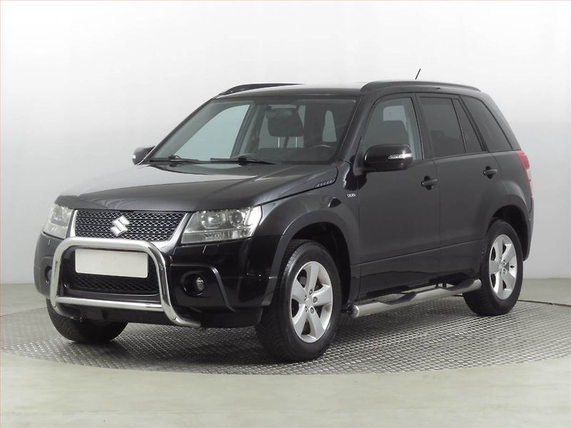 Suzuki Grand Vitara (2012) 1.9 DDiS, 4X4, Serv.kniha - fotka 2 z 17