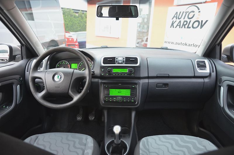 Škoda Fabia (2008) 1.4i 16V 63kW AMB / AUT. KLIMA - fotka 18 z 36
