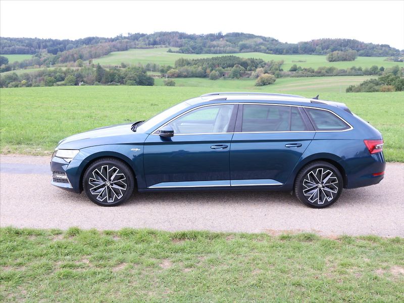 Škoda Superb 2.0 TDI 147kW DSG L&K DPH CZ - fotka 4 z 34