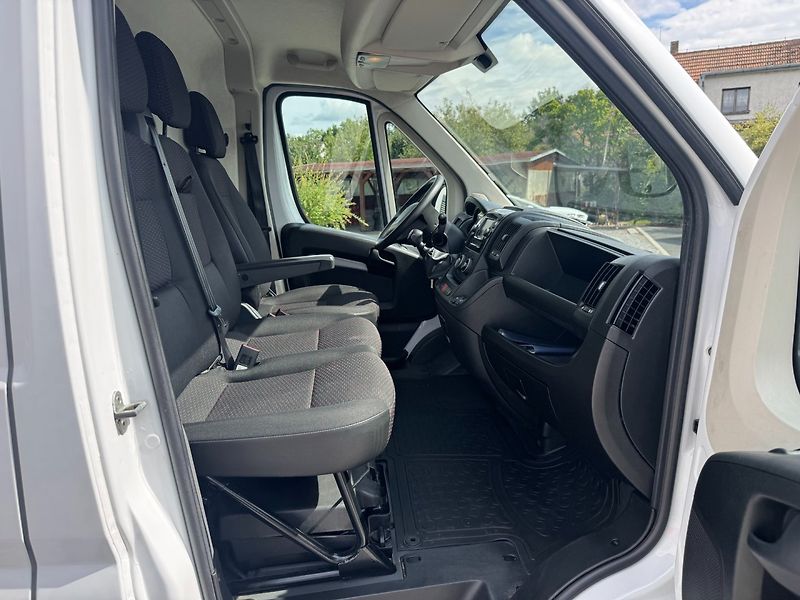 Peugeot Boxer (2021) L1H1 2.2HDi 88kW - fotka 22 z 29