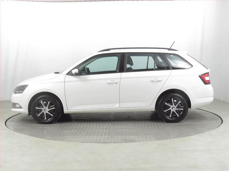 Škoda Fabia (2016) 1.2 TSI, Tempomat - fotka 3 z 17
