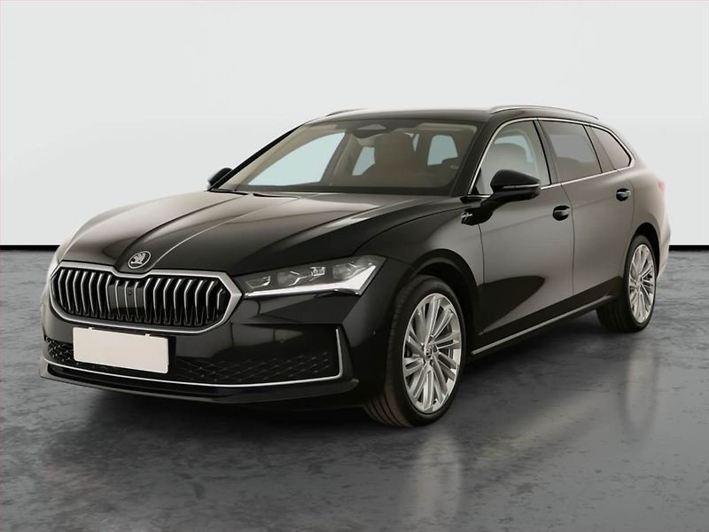 Škoda Superb (2024) 2.0 TDI, L&K, HUD, 360° - fotka 2 z 23