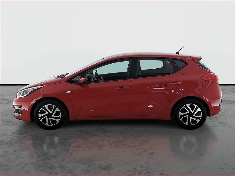 Kia Ceed (2015) 1.4 CVVT - fotka 3 z 15