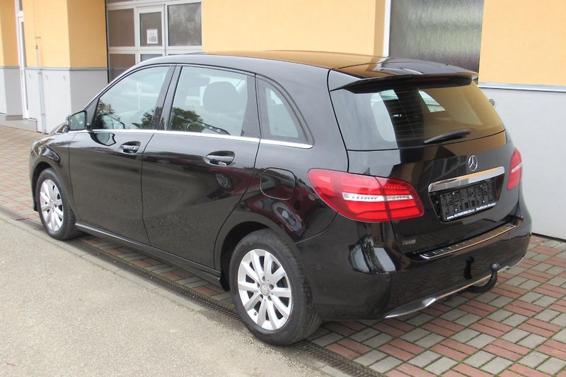 Mercedes-Benz Třídy B 180 CDI *AUTOMAT* NAVI TAŽNÉ  - fotka 2 z 27