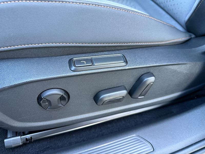 Cupra Born 58 kWh Masáž / Tepelné čerpadl - fotka 13 z 41