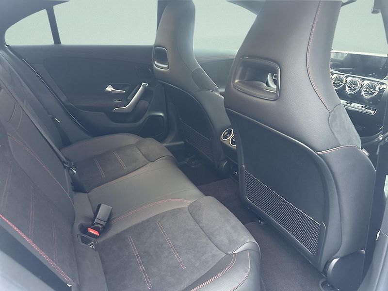 Mercedes-Benz CLA (2025) 200 d AMG Style Edition - fotka 14 z 15