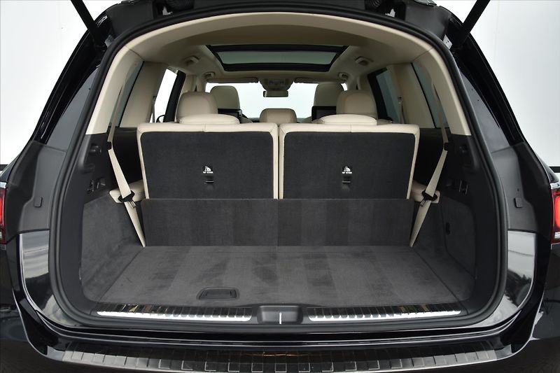 Mercedes-Benz GLS 580 4MATIC AMG 7-MÍST DPH ČR - fotka 14 z 41