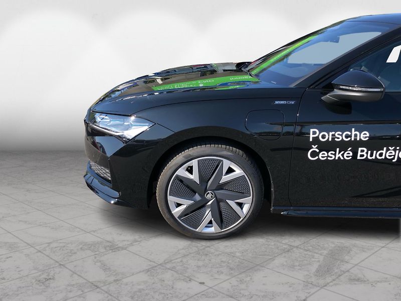 Škoda Superb 1,5 TSI  iV - fotka 10 z 30