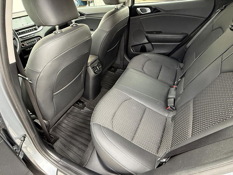 Kia XCeed 1.5 T-GDI 7DCT 117kW TOP - fotka 11 z 23
