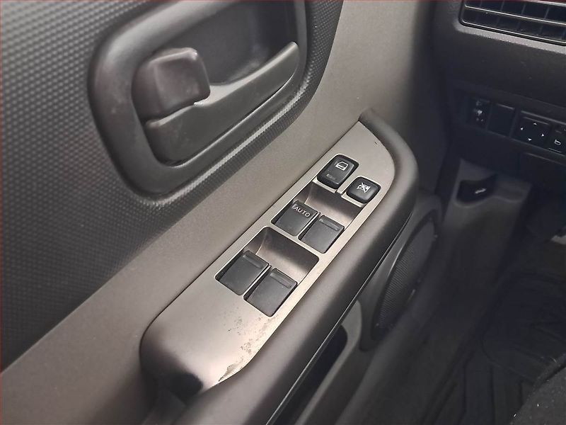 Nissan X-Trail (2006) 2.2 dCi, po STK, Tažné - fotka 14 z 14