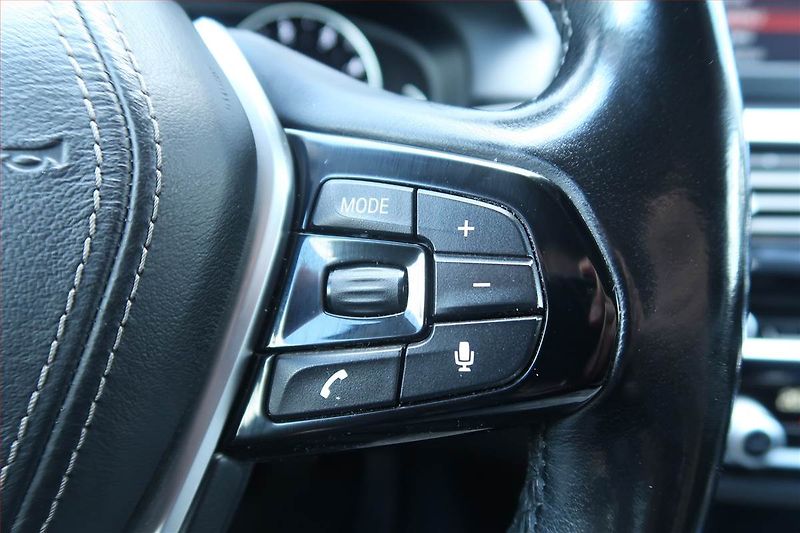 BMW Řada 5 (2017) 520d, Serv.kniha, Kůže, Navi - fotka 17 z 23