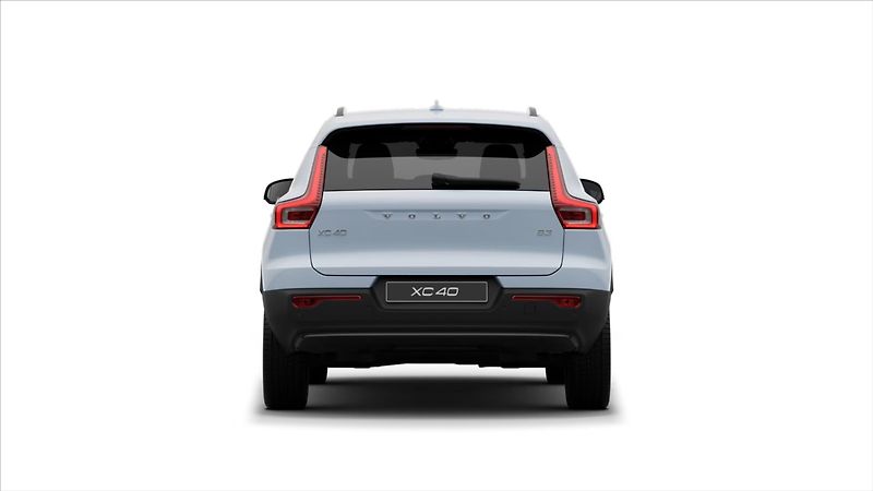 Volvo XC40 (2026) 2,0 B3  Plus - fotka 3 z 9