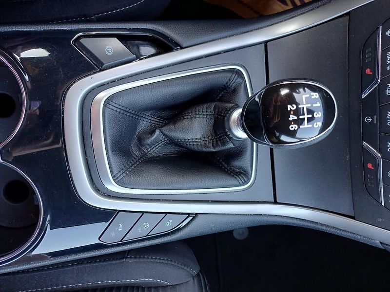 Ford S-MAX (2018) 1,5 118 KW - fotka 18 z 18