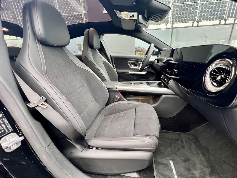 Mercedes-Benz CLA (2025) 250+ EQ Linie AMG Plus - fotka 16 z 27