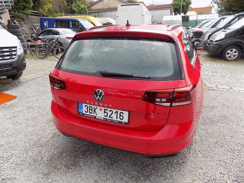 Volkswagen Passat 2,0 TDI DSG SUPERSTAV!!! - fotka 12 z 41