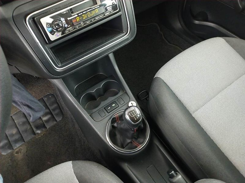 Škoda Fabia (2011) 1.2 12V, po STK, za super cenu - fotka 13 z 14