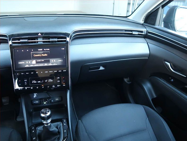 Hyundai Tucson (2021) 1.6 T-GDI - fotka 8 z 16