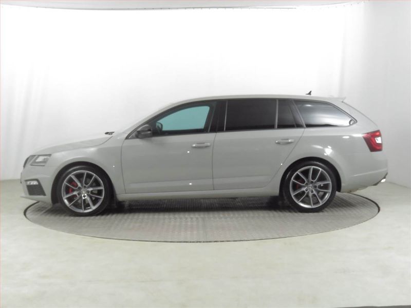Škoda Octavia (2018) RS 2.0 TDI 4x4 DSG, 4X4 - fotka 3 z 22