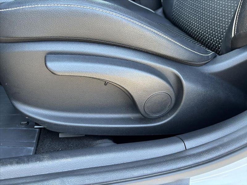 Kia XCeed 1,5 TGDi TOP ZÁRUKA KAMERA NAV - fotka 11 z 43