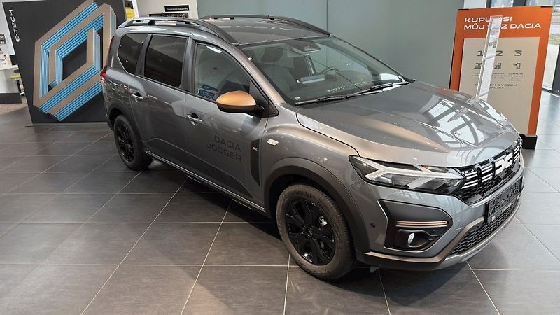 Dacia Jogger (2025) Extreme Hybrid 140 7 míst  Ost - fotka 3 z 8