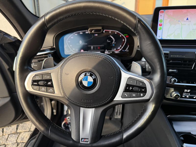 BMW Řada 5 (2021) - fotka 9 z 12