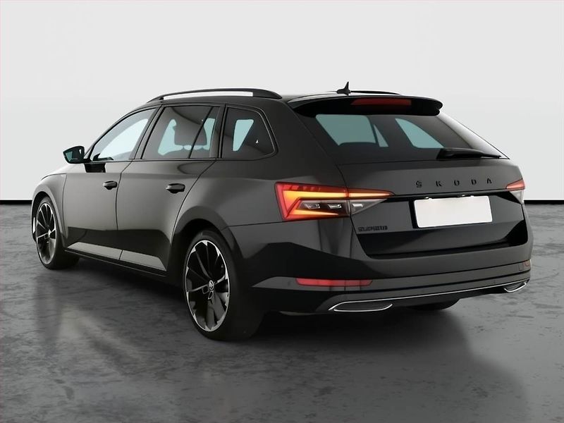 Škoda Superb (2022) Sportline 2.0 TSI - fotka 4 z 20