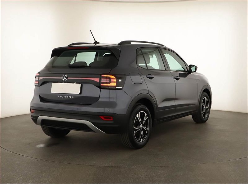Volkswagen T-Cross (2023) 1.0 TSI, ČR,1.maj, Serv.kniha - fotka 5 z 13