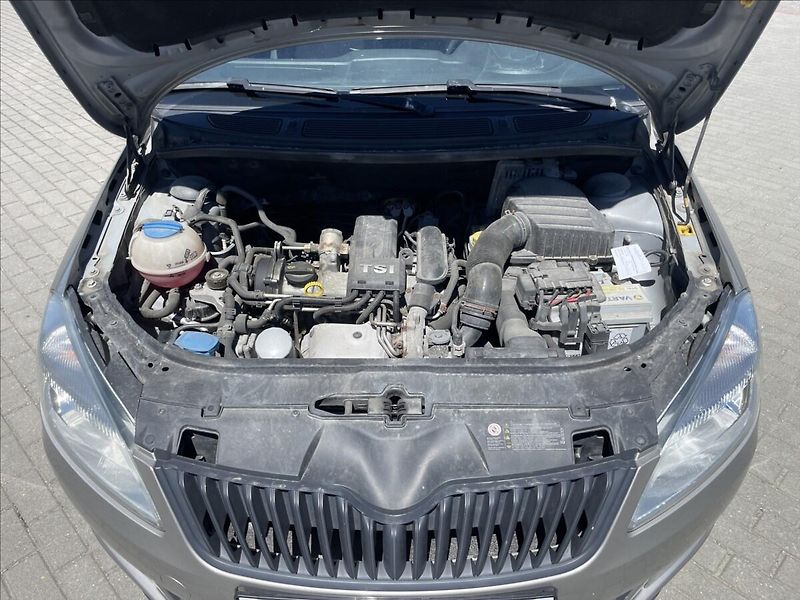 Škoda Roomster 1,2 TSi 63kw Ambiente Klima ES - fotka 21 z 25