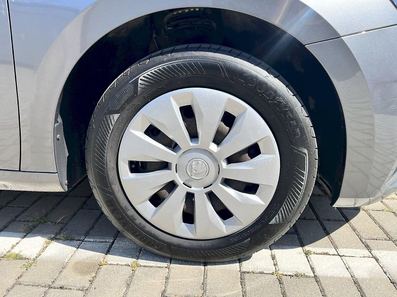 Škoda Fabia (2022) AMBITION 1.0TSi 81kW DSG A7F - fotka 16 z 27