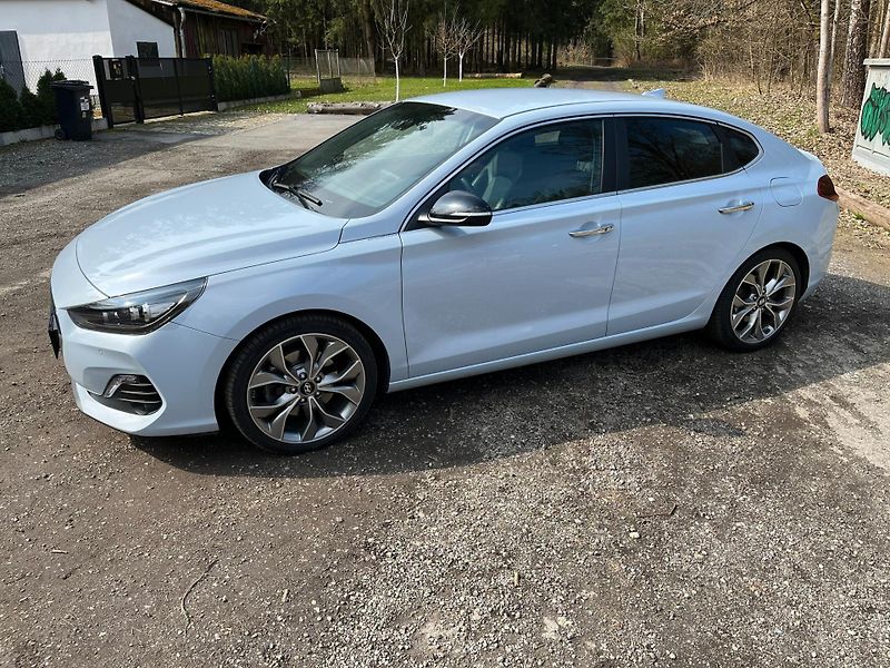 Hyundai i30 (2018) 1.4 T-GDI Premium Style - chip - fotka 2 z 19
