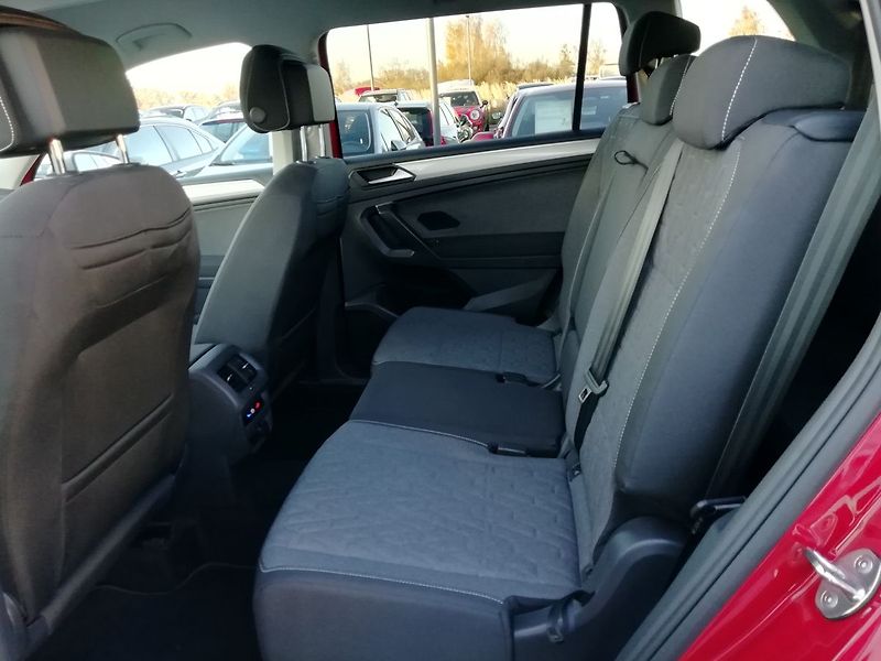 Volkswagen Tiguan Allspace Life 1,5 TSI  110 kW 7 míst - fotka 6 z 21